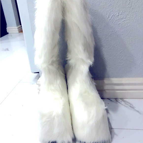 ❤️Ellie chunky heel platform fur boots❤️ - Picture 4 of 10